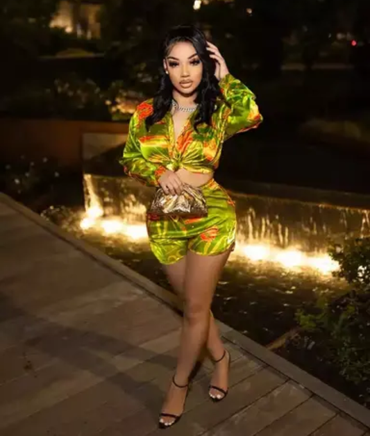 Dynasty's Floral Color Long-Sleeve Waist Top Short Set